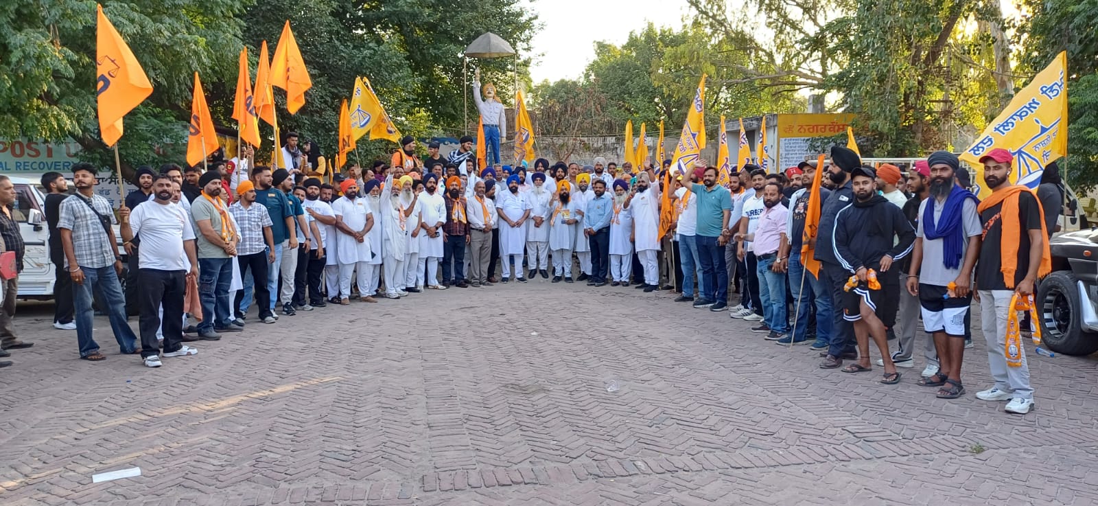 ਹਰਪ੍ਰੀਤ ਰਿੰਕੂ ਬੇਦੀ ਦੀ ਅਗਵਾਈ ਵਿੱਚ ਸ਼੍ਰੋਮਣੀ ਯੂਥ ਅਕਾਲੀ ਦਲ ਵੱਲੋਂ ਵਿਸ਼ਾਲ ਰੋਡ ਸ਼ੋਅ
